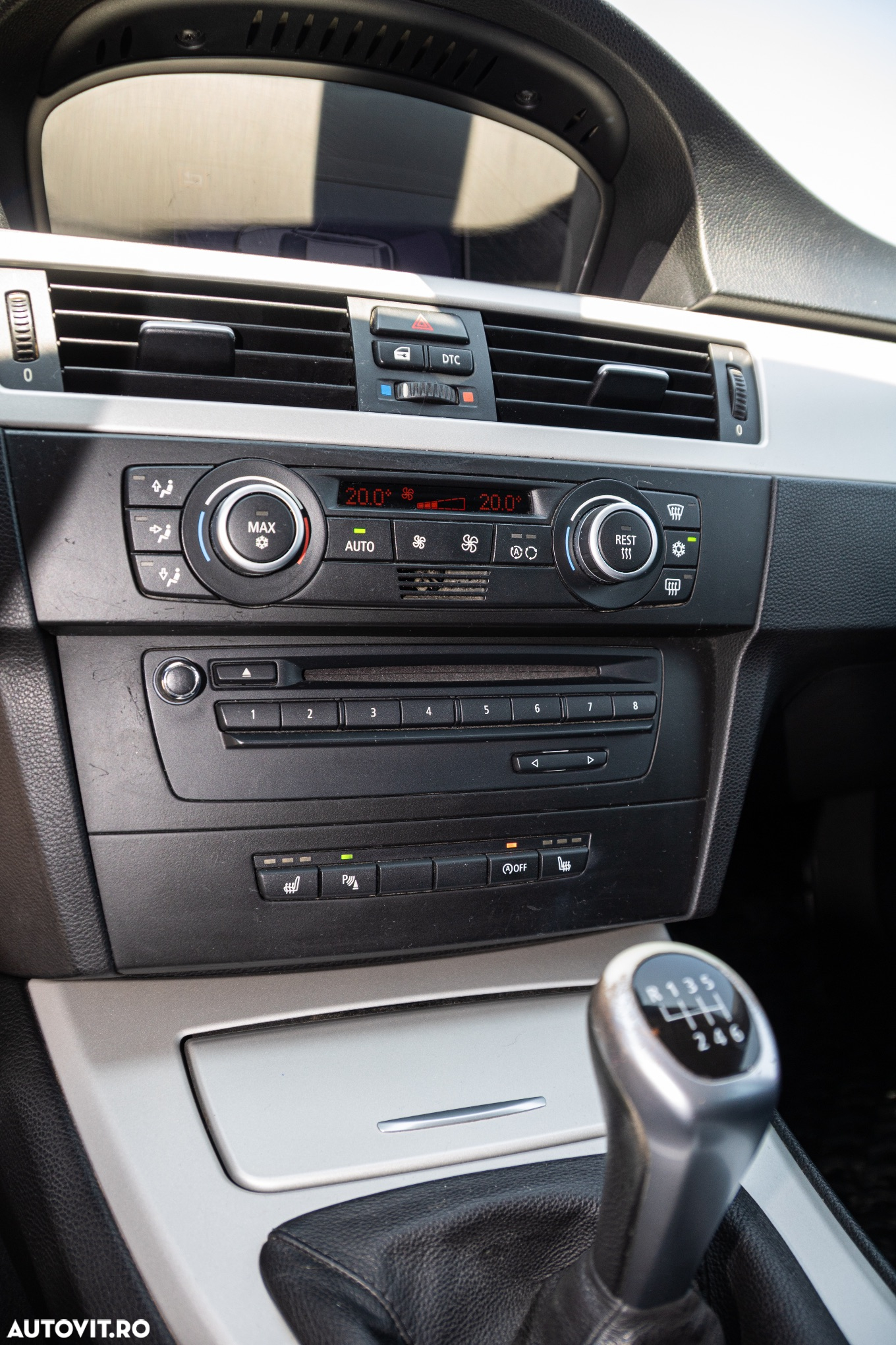 BMW Seria 3 320d DPF Touring - 8