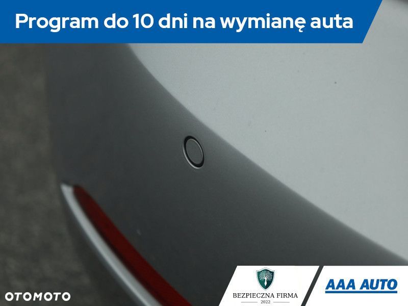 Volkswagen Golf - 20