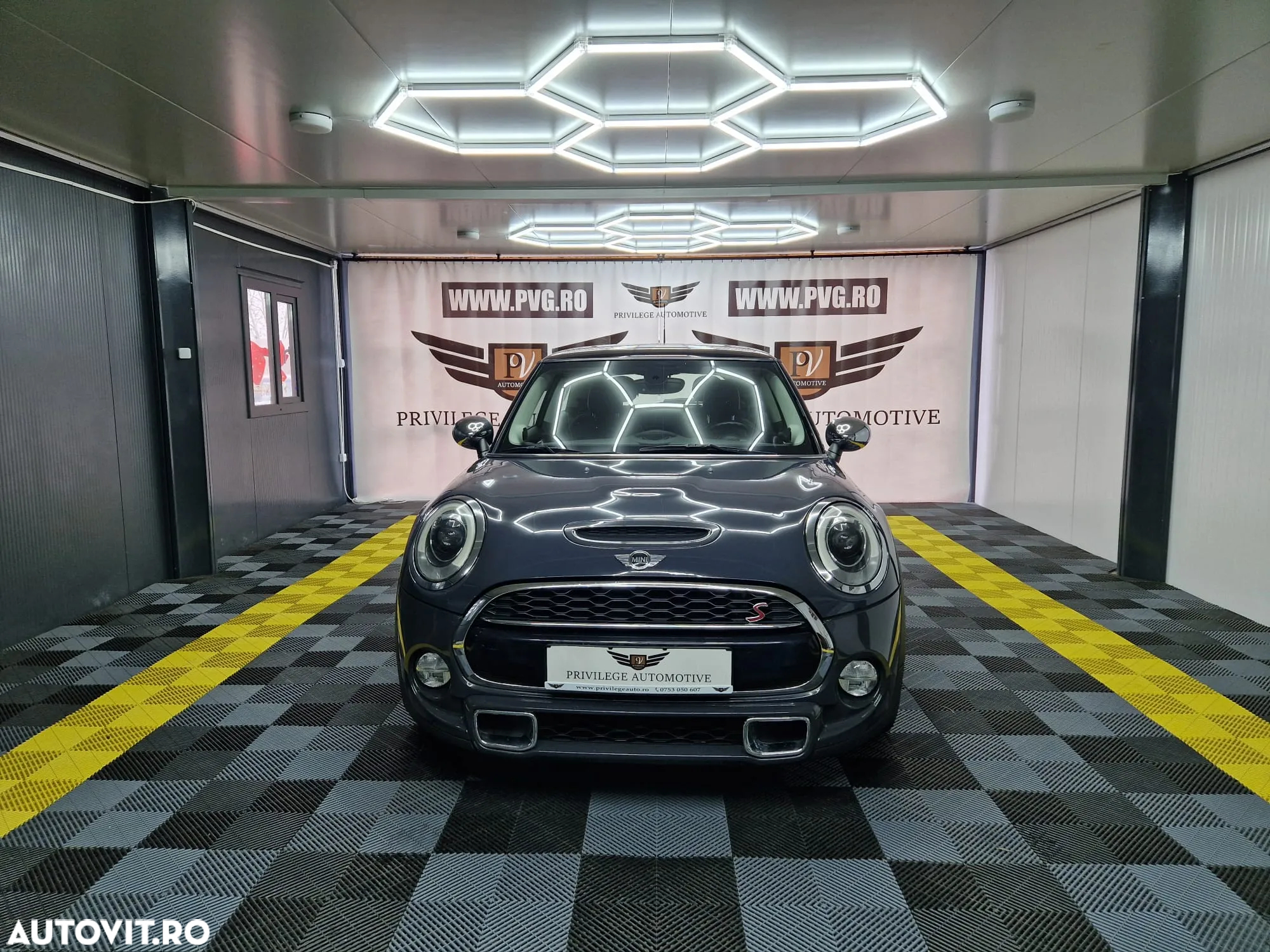 Mini Cooper SD AT Coupe - 2