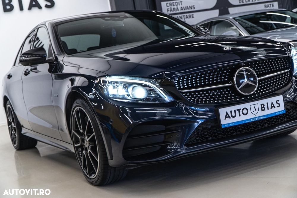 Mercedes-Benz C 300 e 9G-TRONIC AMG Line - 29