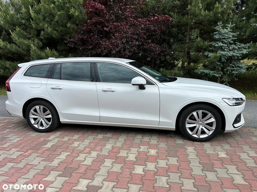 Volvo V60 B3 B Momentum Pro - 3