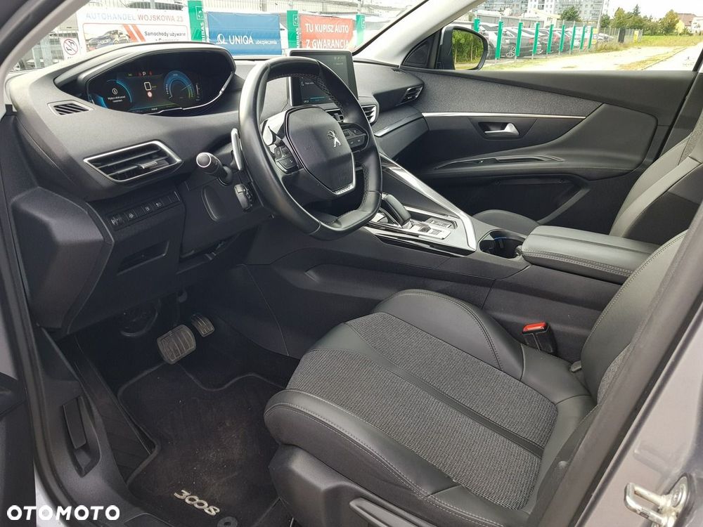Peugeot 3008 1.6 PureTech HYbrid Allure S&S EAT8 - 10