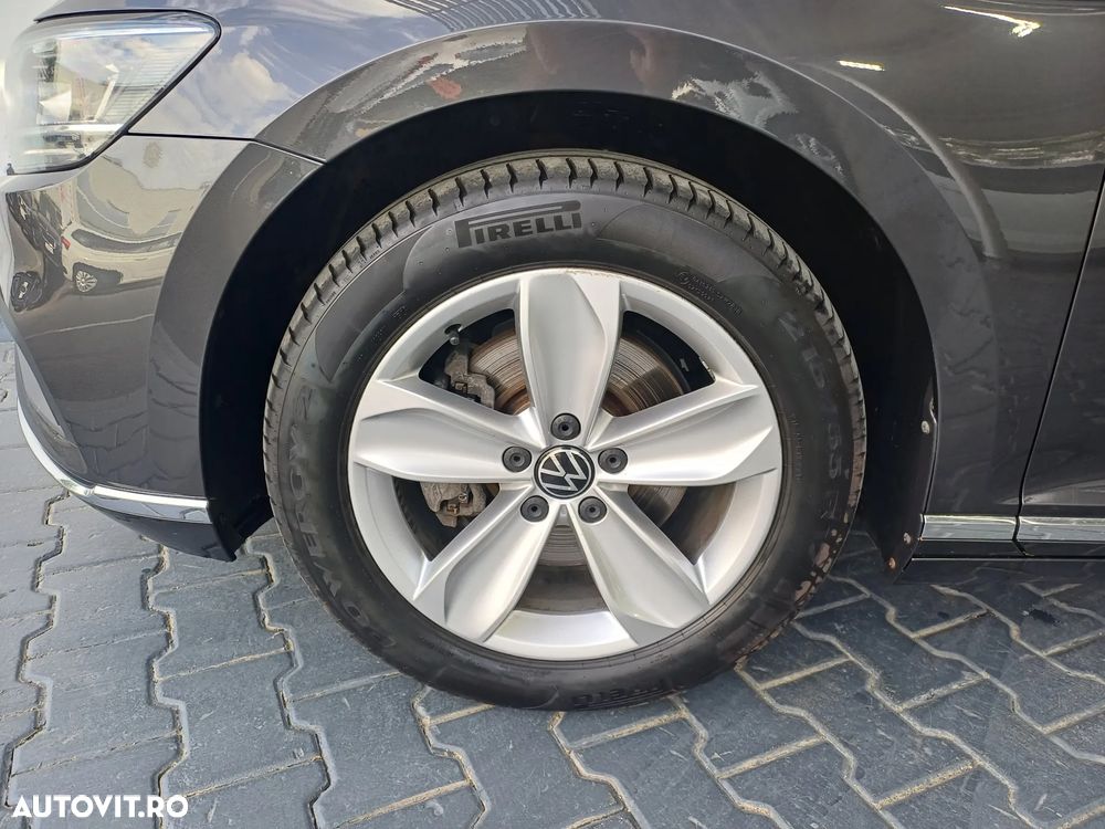 Volkswagen Passat 2.0 TDI DSG Highline - 5