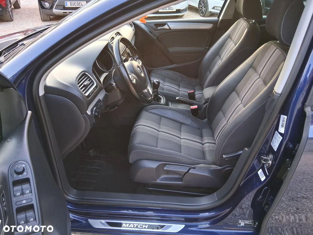 Volkswagen Golf 2.0 TDI DPF MATCH - 10