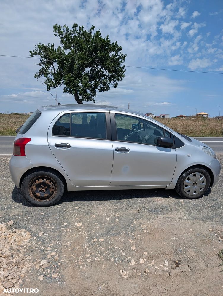 Toyota Yaris - 3
