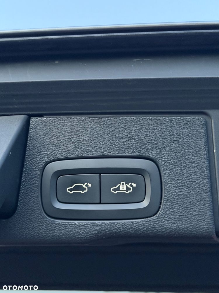 Volvo XC 60 T5 AWD Geartronic Inscription - 24