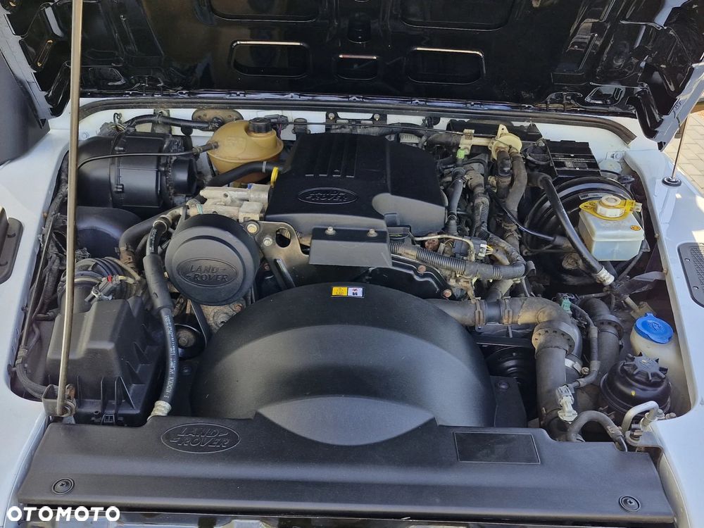 Land Rover Defender 2.2 TD4 E - 22