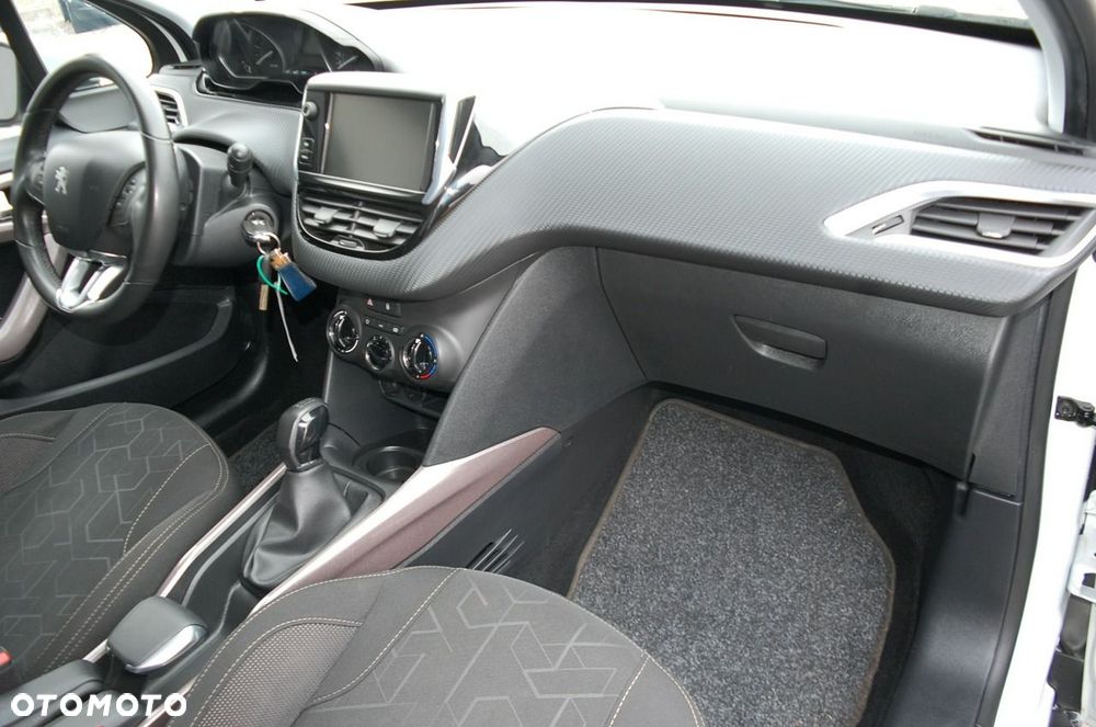 Peugeot 2008 - 24