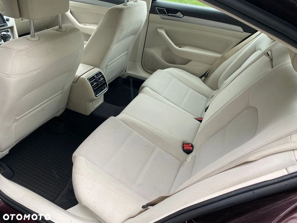 Volkswagen Passat 1.8 TSI BMT Highline - 6