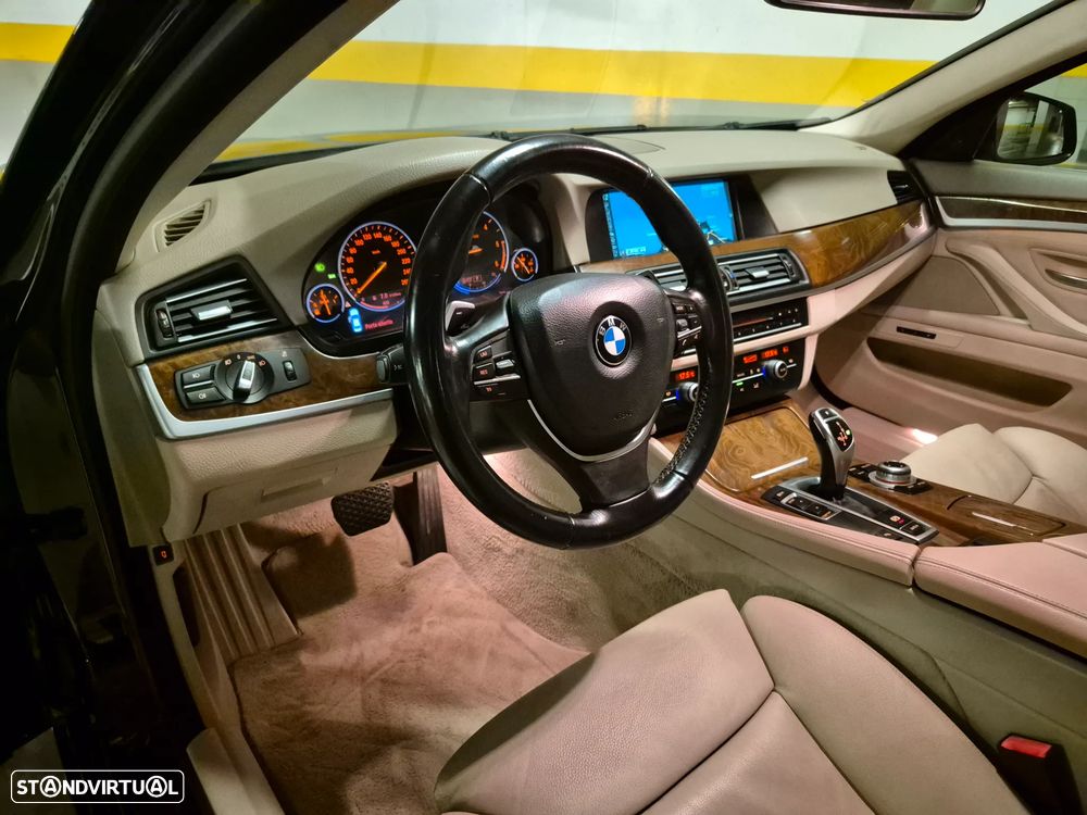 BMW 525 d Line Luxury Auto - 32