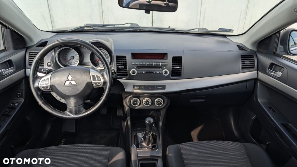 Mitsubishi Lancer 1.8 Intense - 6