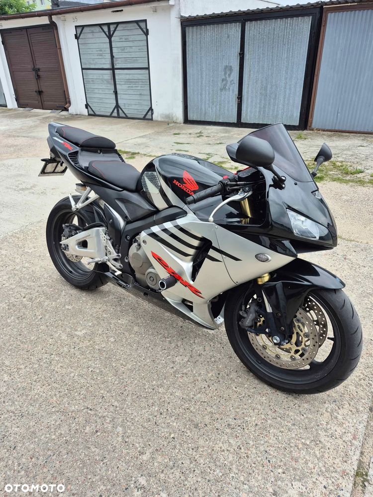 Honda CBR - 1