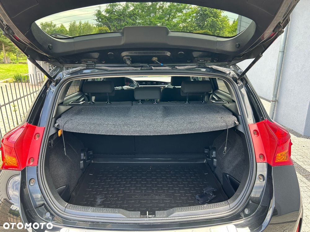Toyota Auris 1.6 Prestige - 12