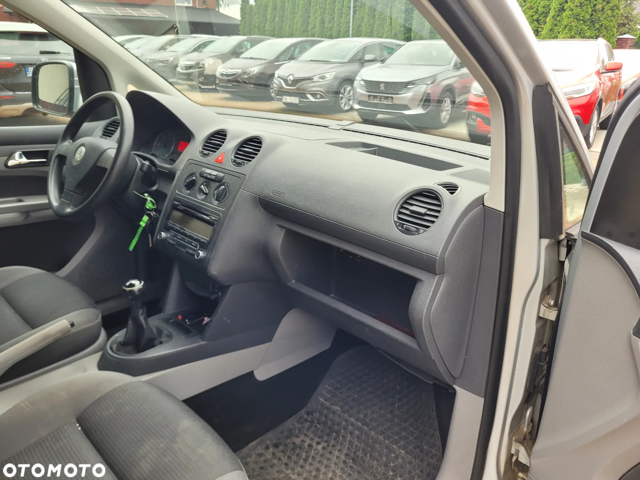Volkswagen Caddy - 12