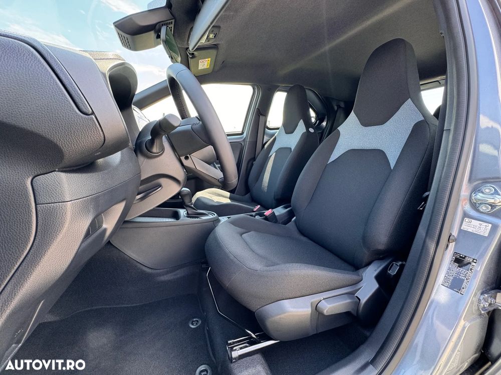 Toyota Aygo X 1.5l HEV 116CP Active - 21