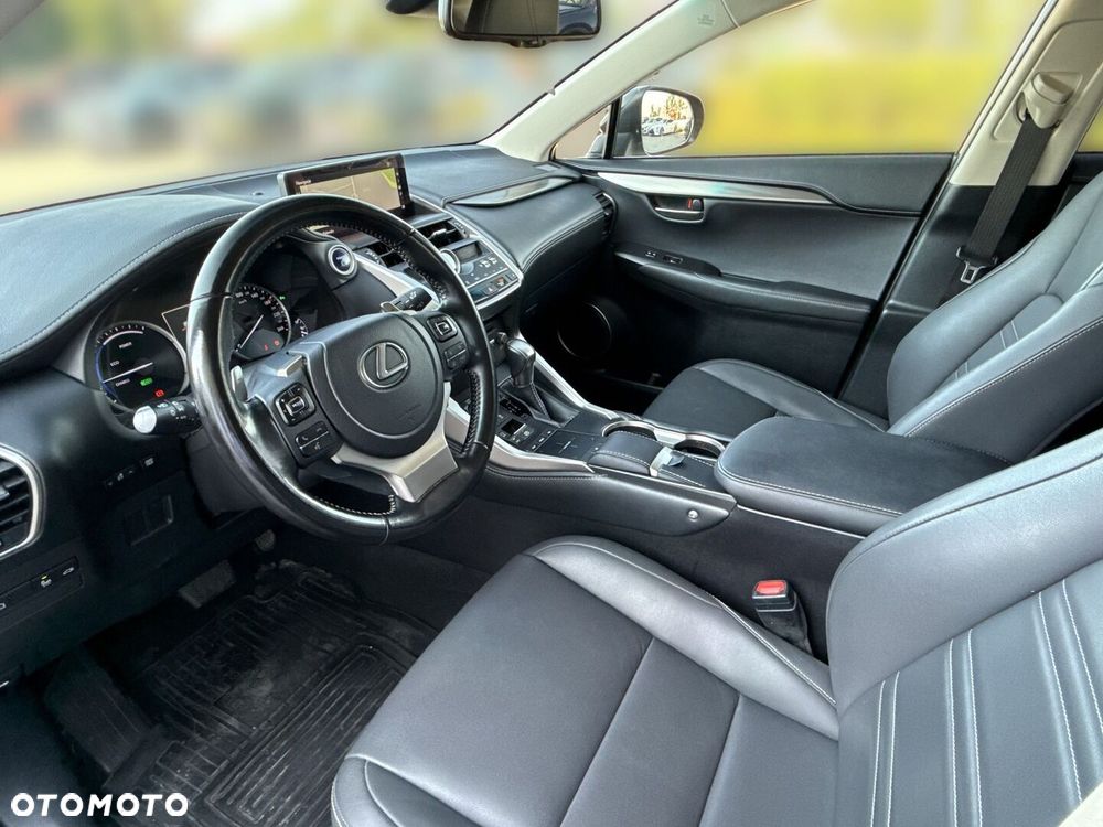 Lexus NX 300h F Impression AWD - 9
