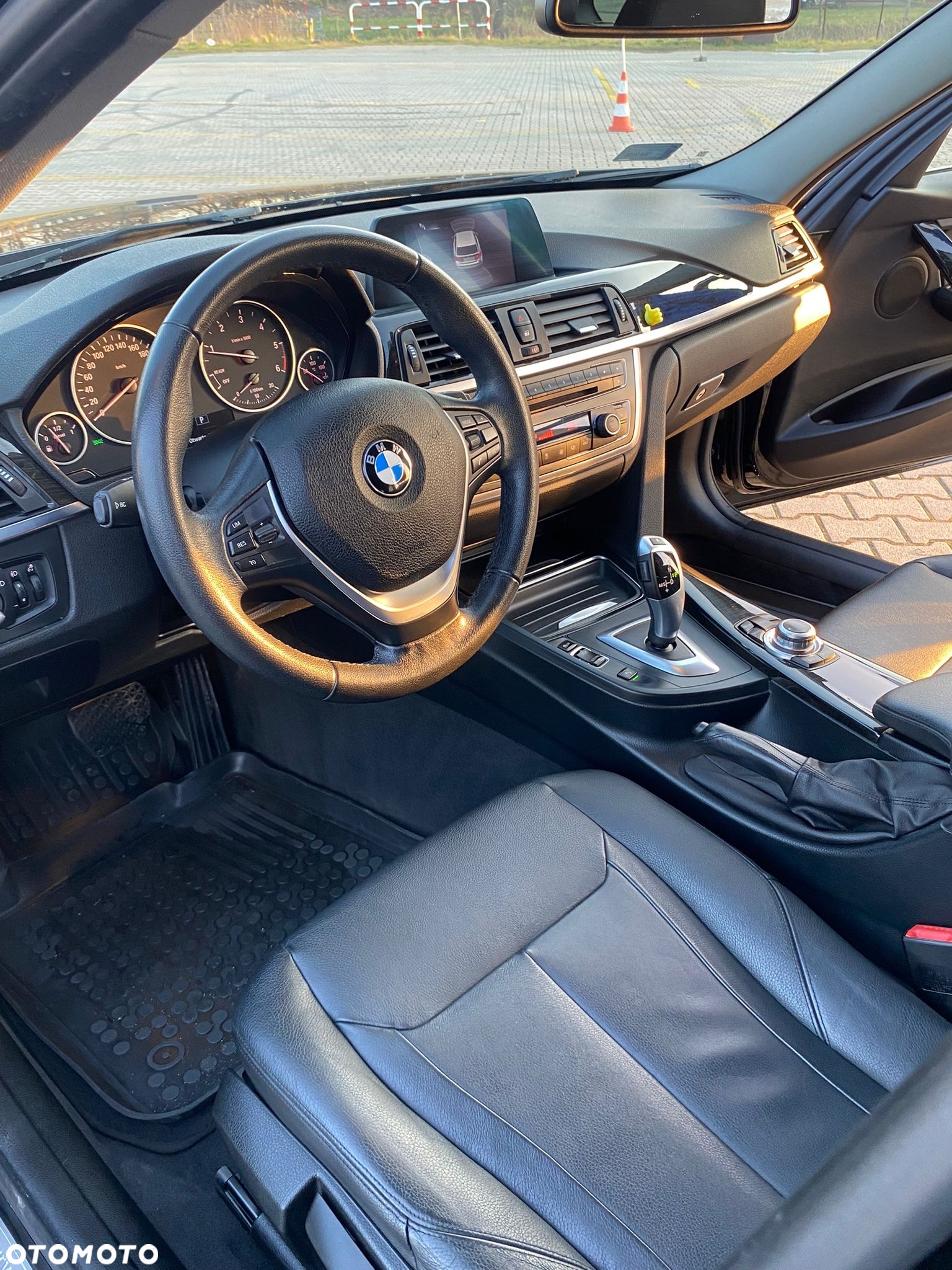 BMW Seria 3 320d Efficient Dynamics Luxury Line - 17