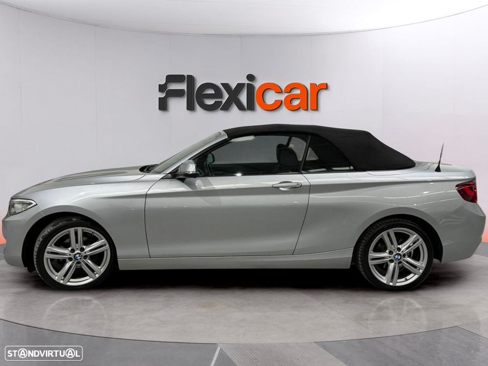 BMW 218 i Cabrio Line Sport - 4