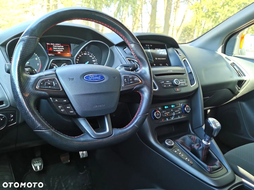 Ford Focus 1.5 EcoBoost STart-Stopp-System ST-LINE - 6