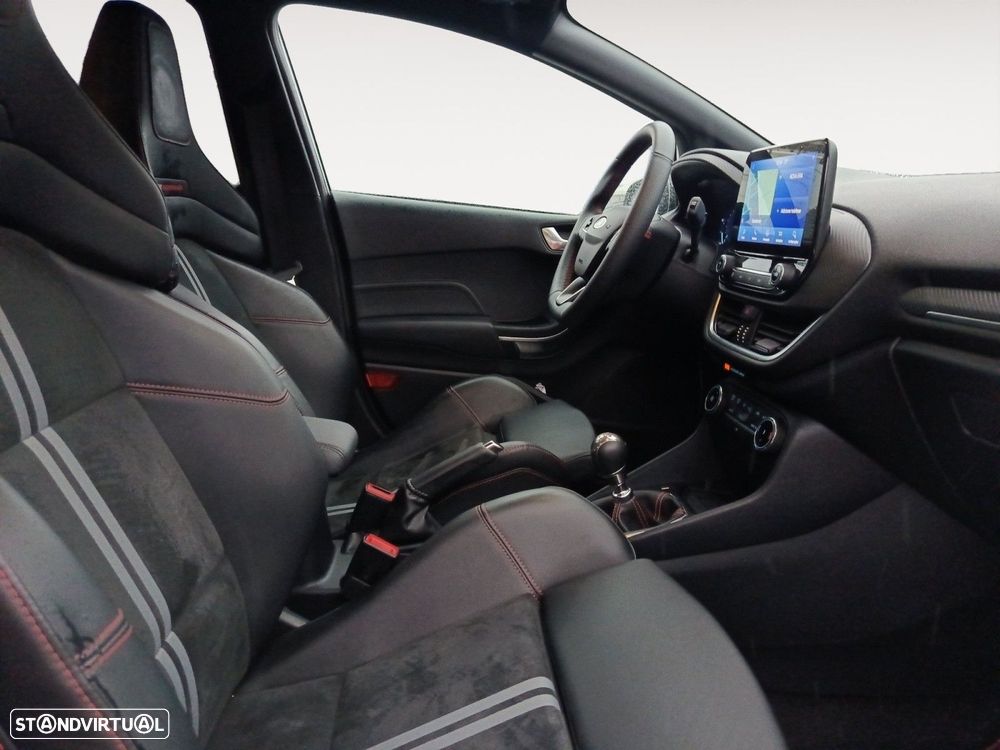 Ford Fiesta 1.5 EcoBoost ST - 15