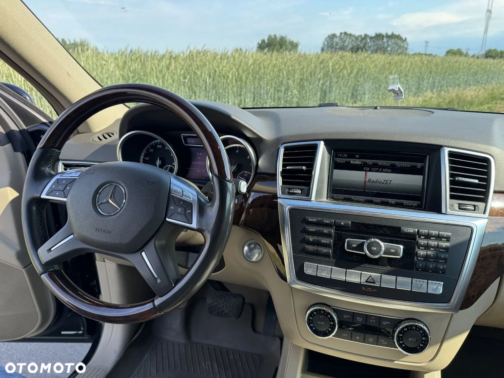 Mercedes-Benz ML - 18