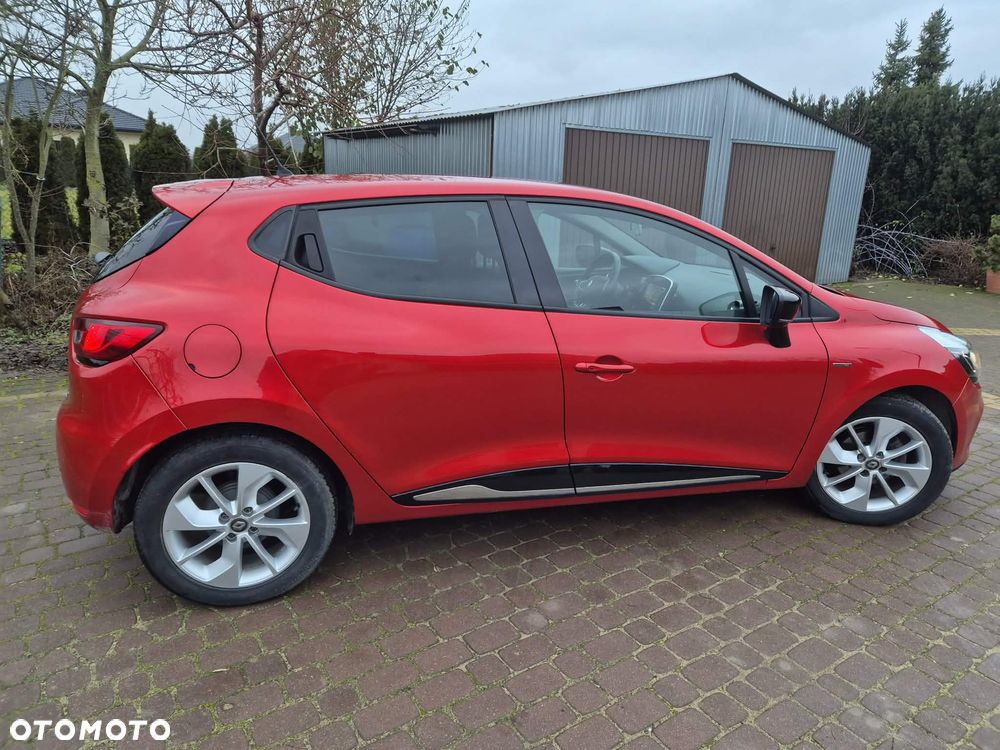Renault Clio 1.2 16V Limited EU6 - 4