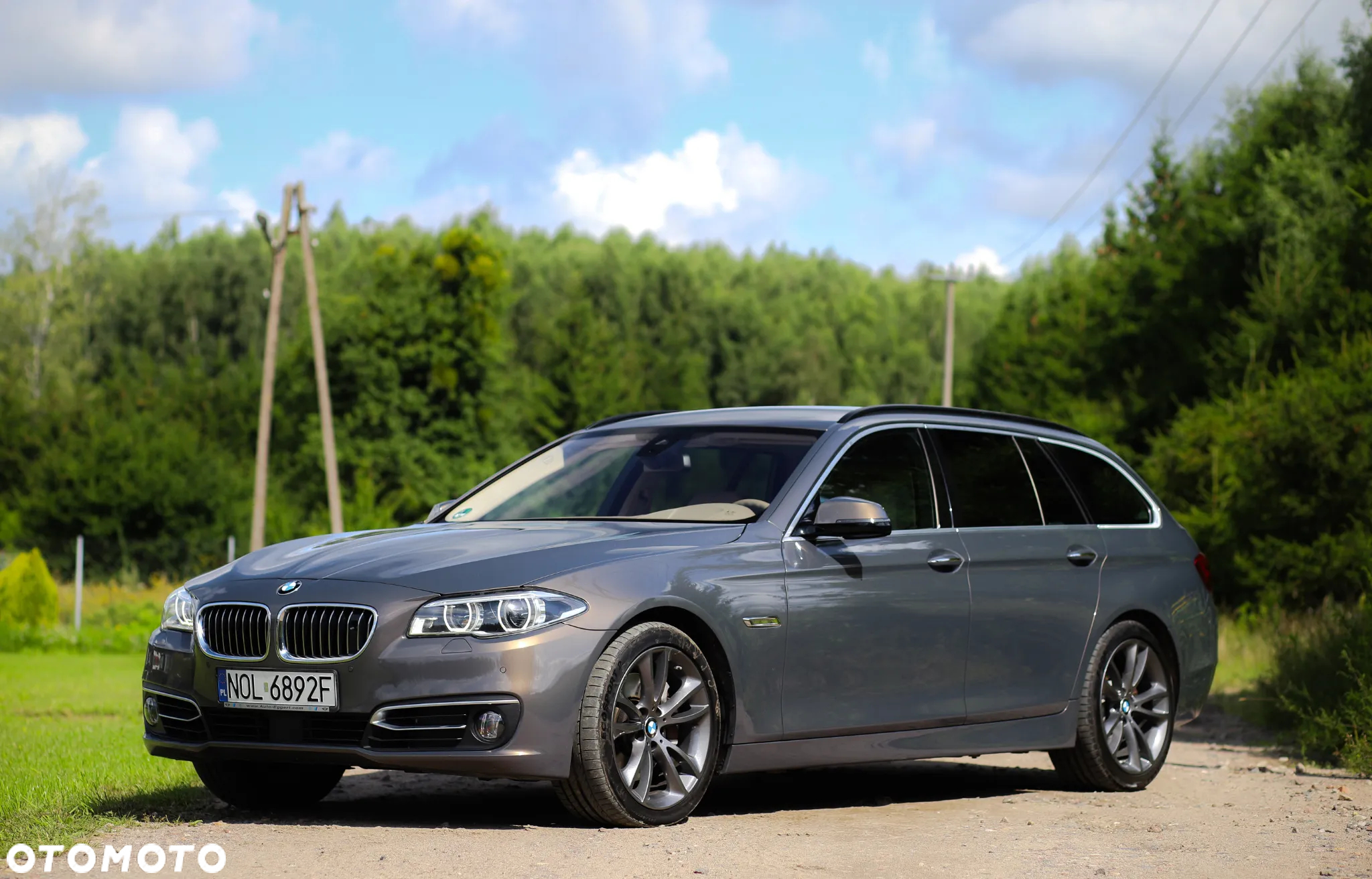 BMW Seria 5 535i xDrive Touring - 2