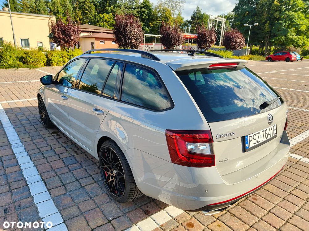 Skoda Octavia 2.0 TDI RS DSG - 3