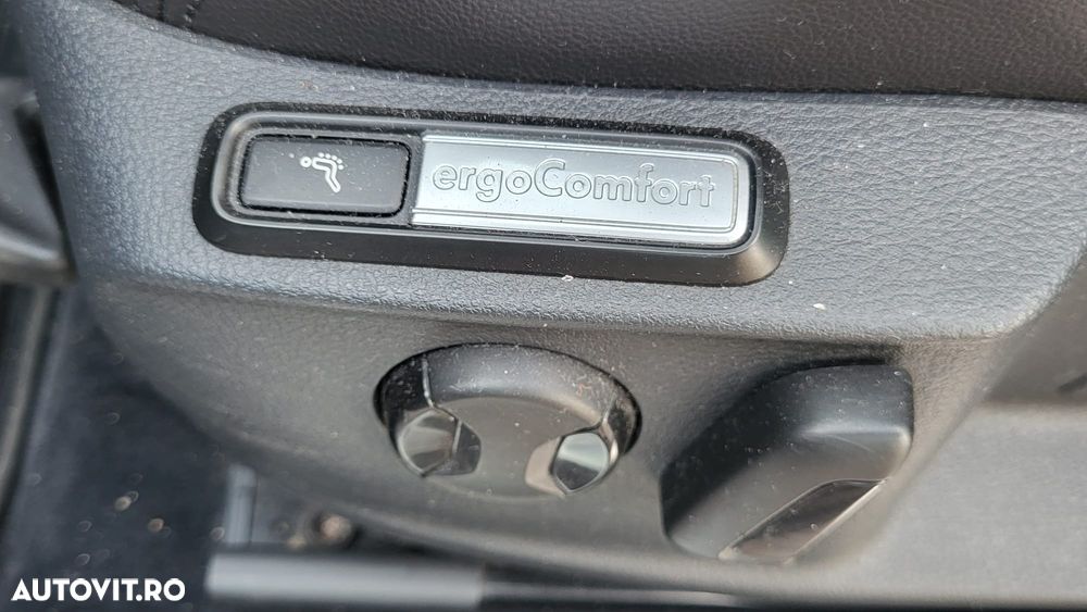 Volkswagen Passat - 14