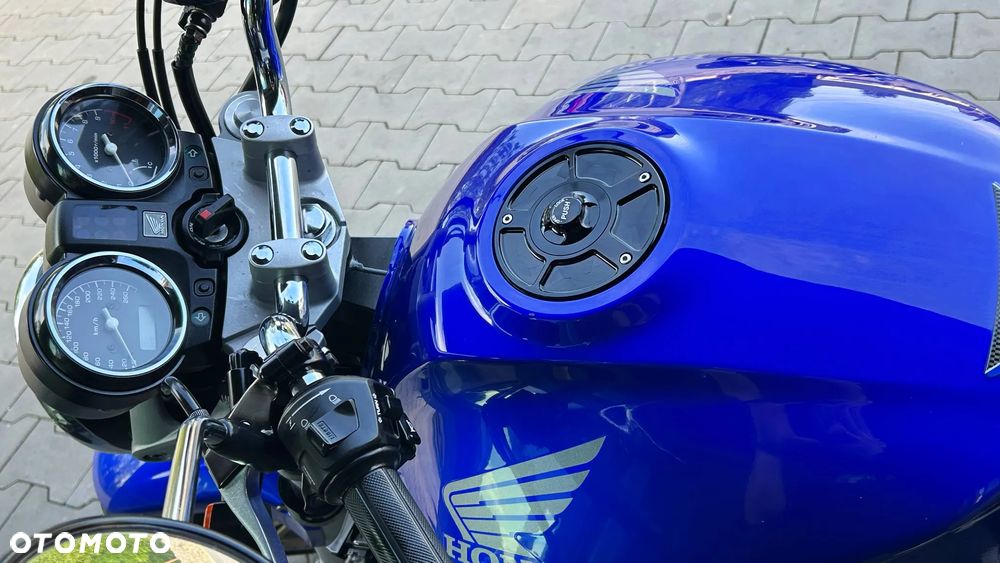 Honda CB - 17