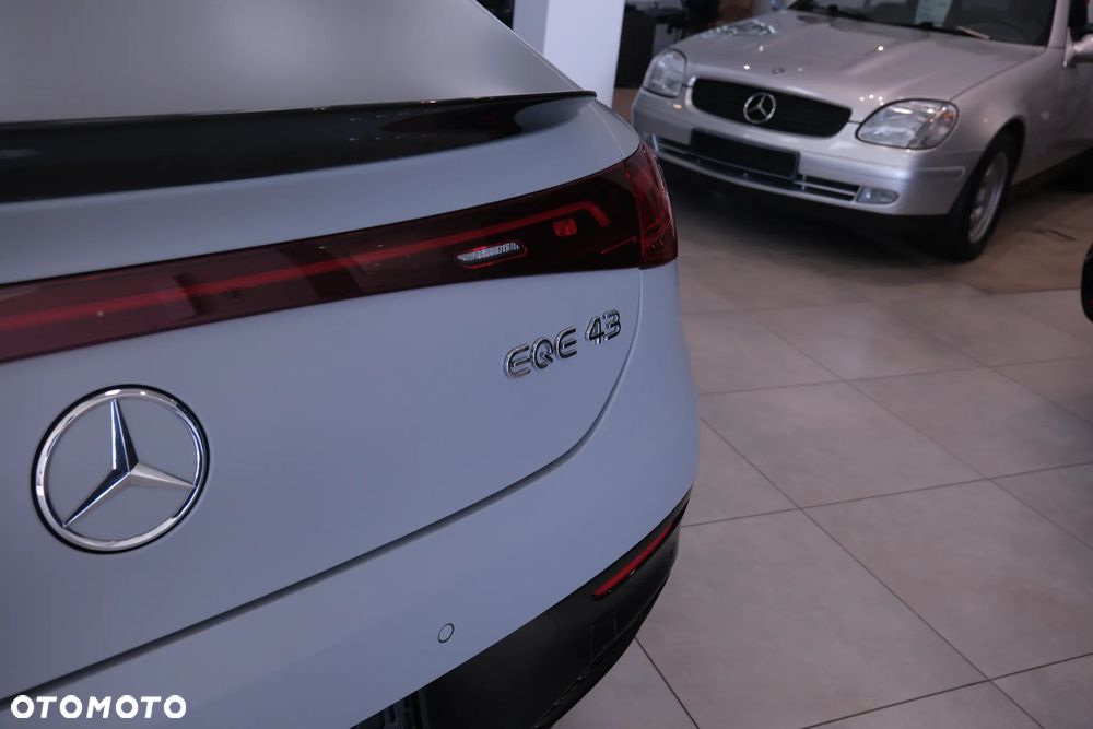 Mercedes-Benz EQE AMG 43 4Matic AMG Premium - 11