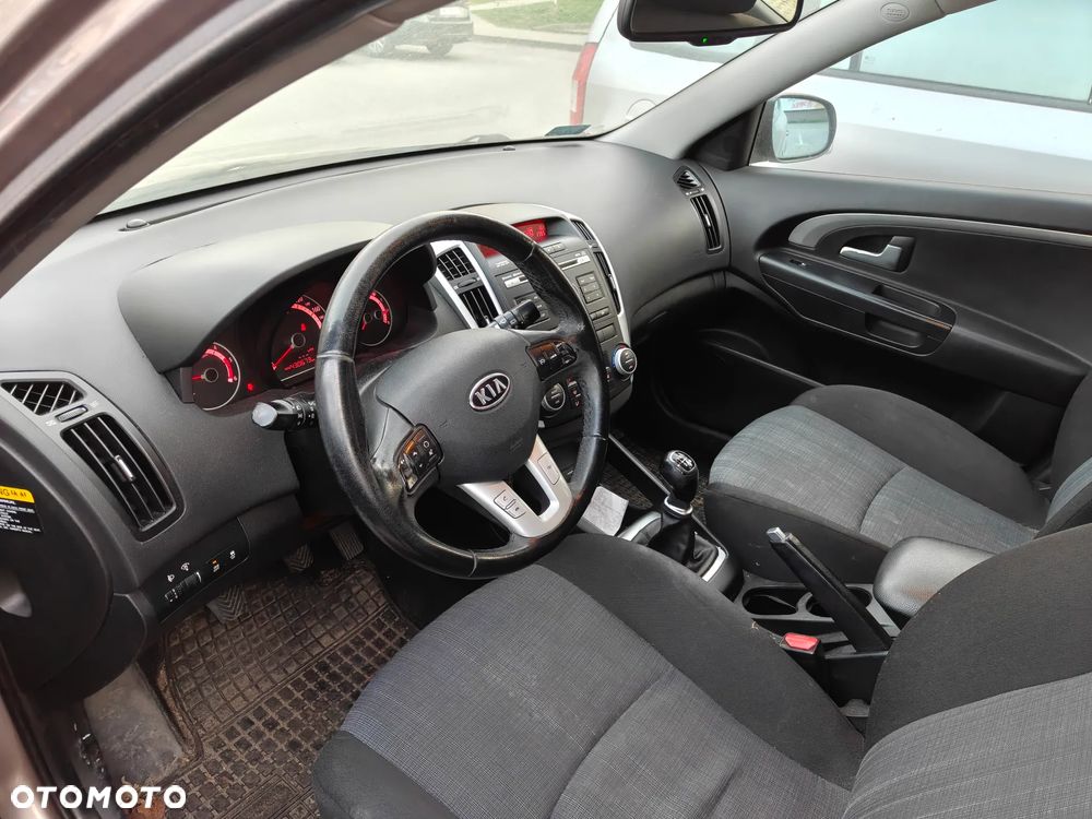 Kia Ceed 1.6 Crdi Comfort - 2