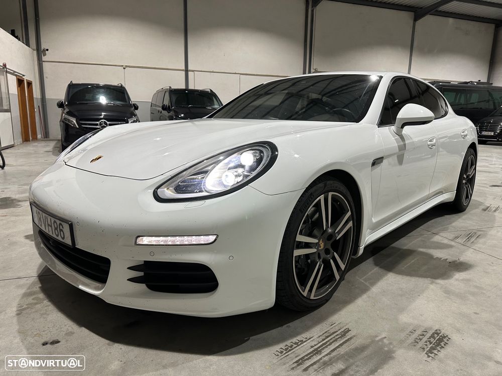 Porsche Panamera Platinum Edition - 8