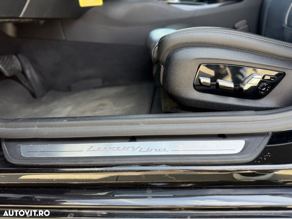 BMW Seria 5 520d Aut. Luxury Line - 11