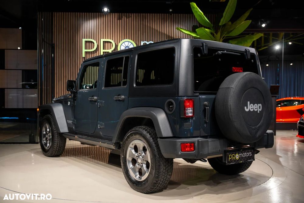 Jeep Wrangler - 10