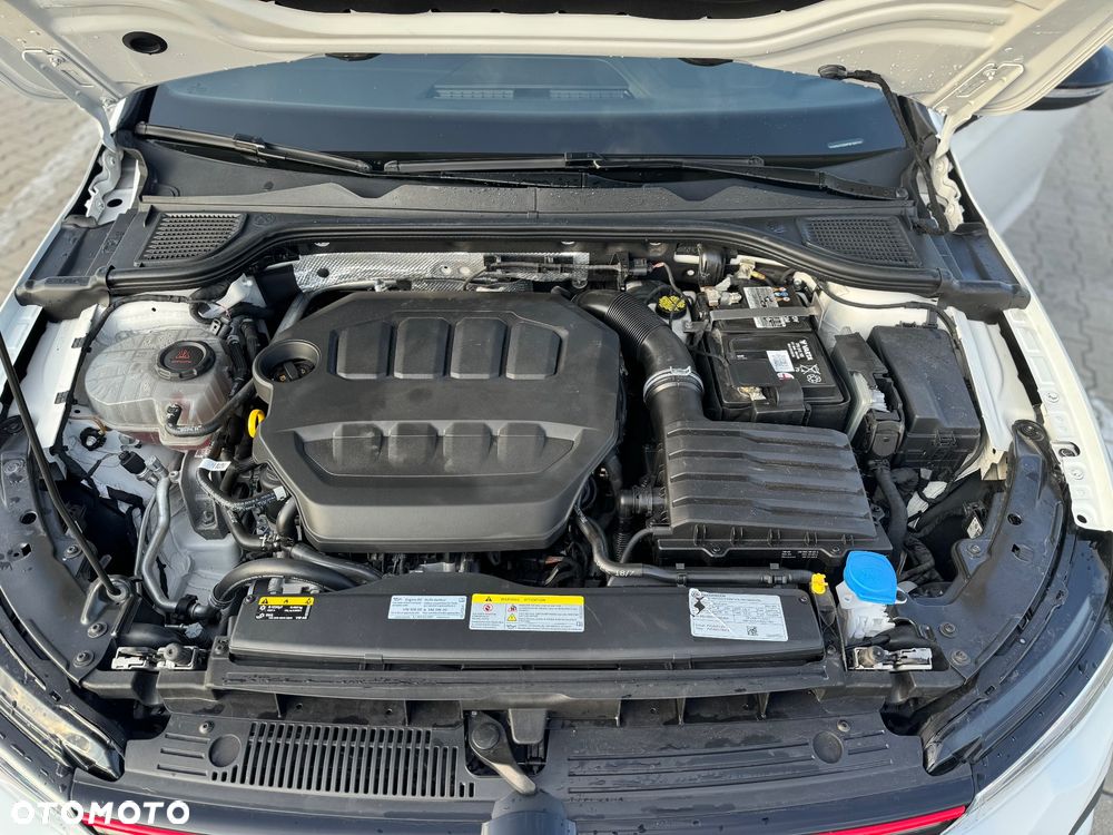 Volkswagen Golf - 18