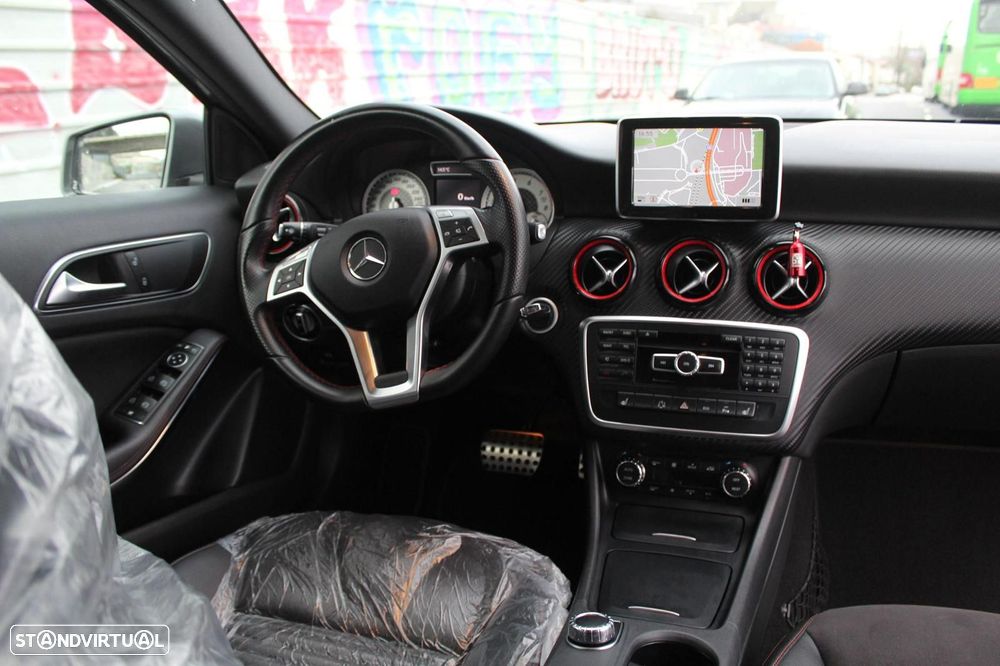 Mercedes-Benz A 250 Sport 7G-DCT - 12