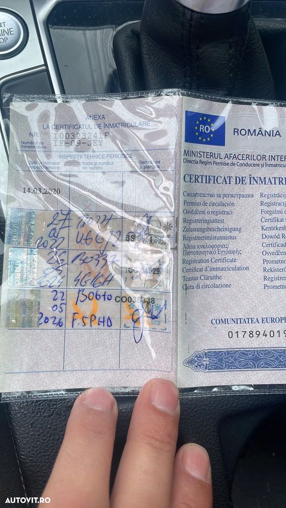 Volkswagen Passat Variant 1.6 TDI BlueMotion Technology DSG Comfortline - 11