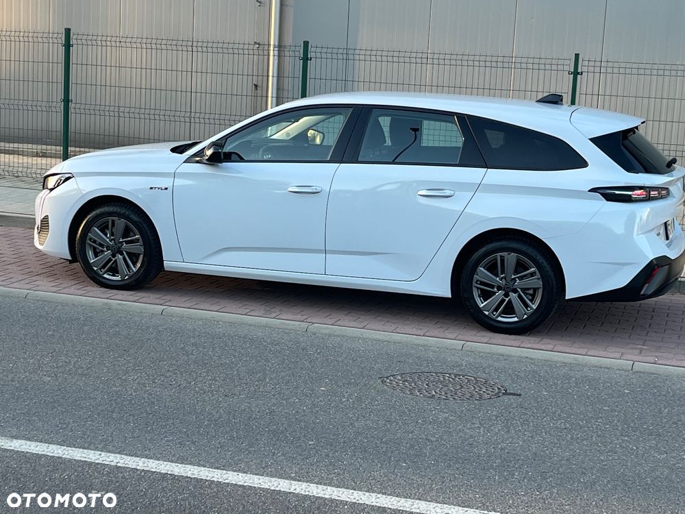 Peugeot 308 Hybrid 136e-DSC6 Style - 4