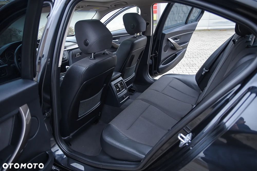 BMW Seria 3 316i Modern Line - 28