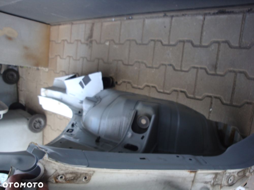 NISSAN PULSAR 14-18 BŁOTNIK LEWY TYLNY - 4
