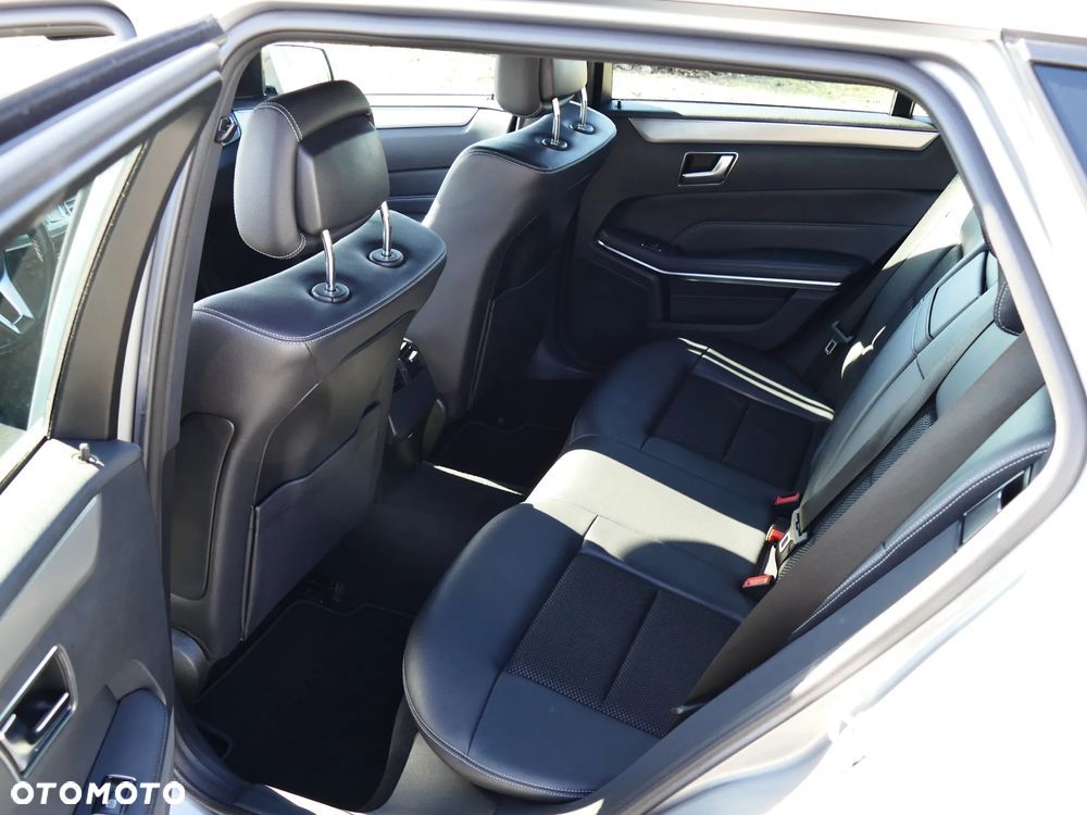 Mercedes-Benz Klasa E 200 BlueTEC 7G-TRONIC Elegance - 14