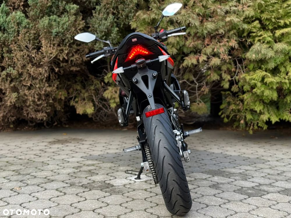 Aprilia Tuono - 4