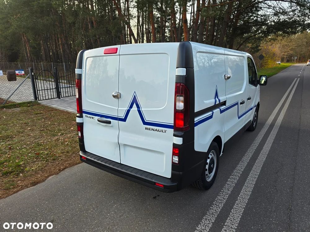 Renault TRAFIC - 8