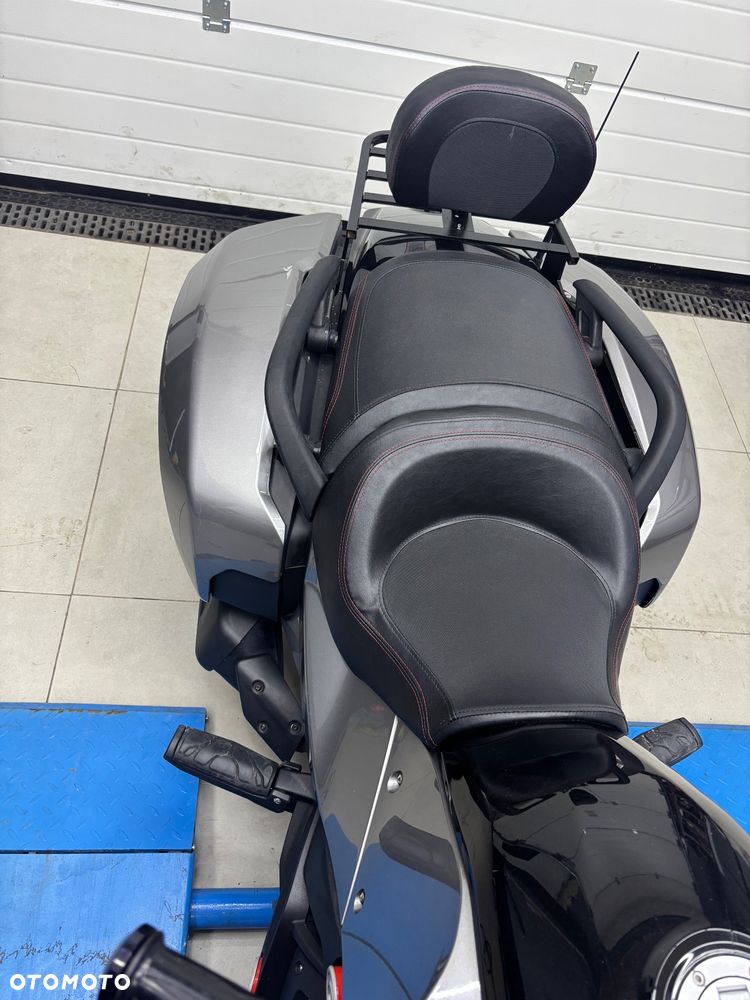Can-Am Spyder - 9