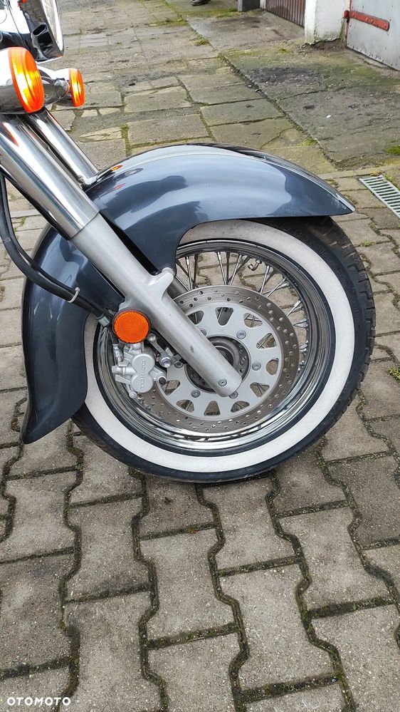 Suzuki Boulevard - 20