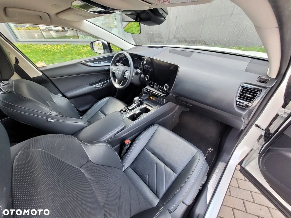 Lexus NX 350h Prestige AWD - 4