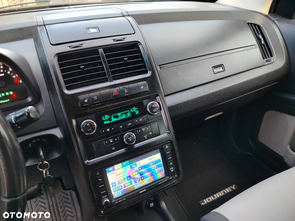Dodge Journey 2.7 V6 R/T - 36