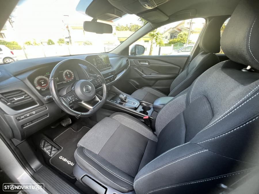 Nissan Qashqai 1.3 DIG-T N-Connecta Xtronic - 19