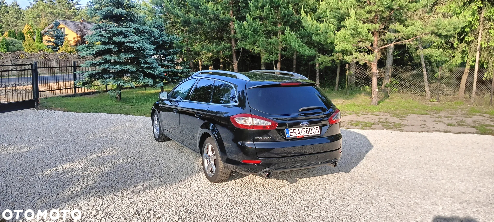 Ford Mondeo 2.0 EcoBoost Titanium X - 27